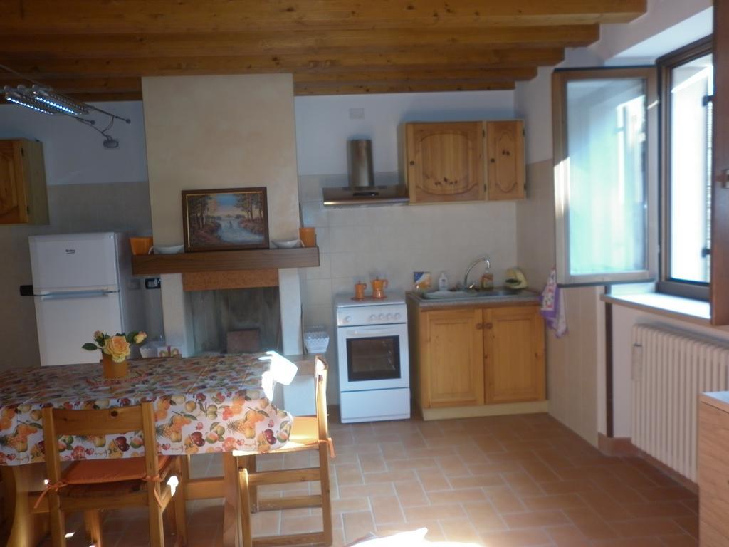 La Piccola Mimosa Apartment SantʼAmbrogio di Valpolicella Екстериор снимка